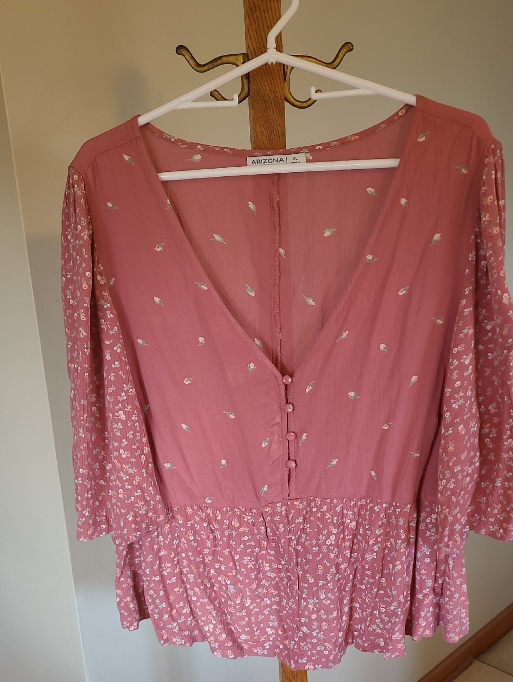 Arizona Jean Company Dark Rose  Floral Button-Front Top